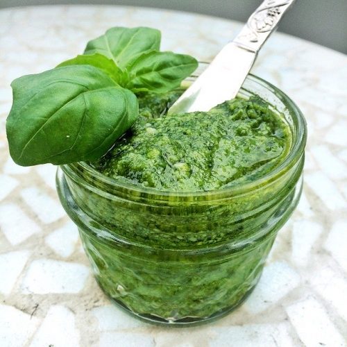 pesto-1556974_640